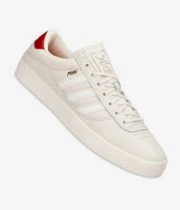 Adidas Skateboarding Puig Indoor Schuh (cream White Cream White Scarlet)